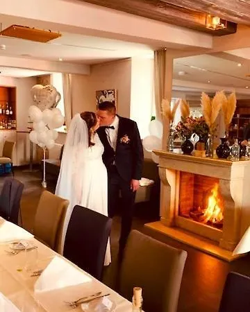 Hotel Weinhotel Eltvinum 3*